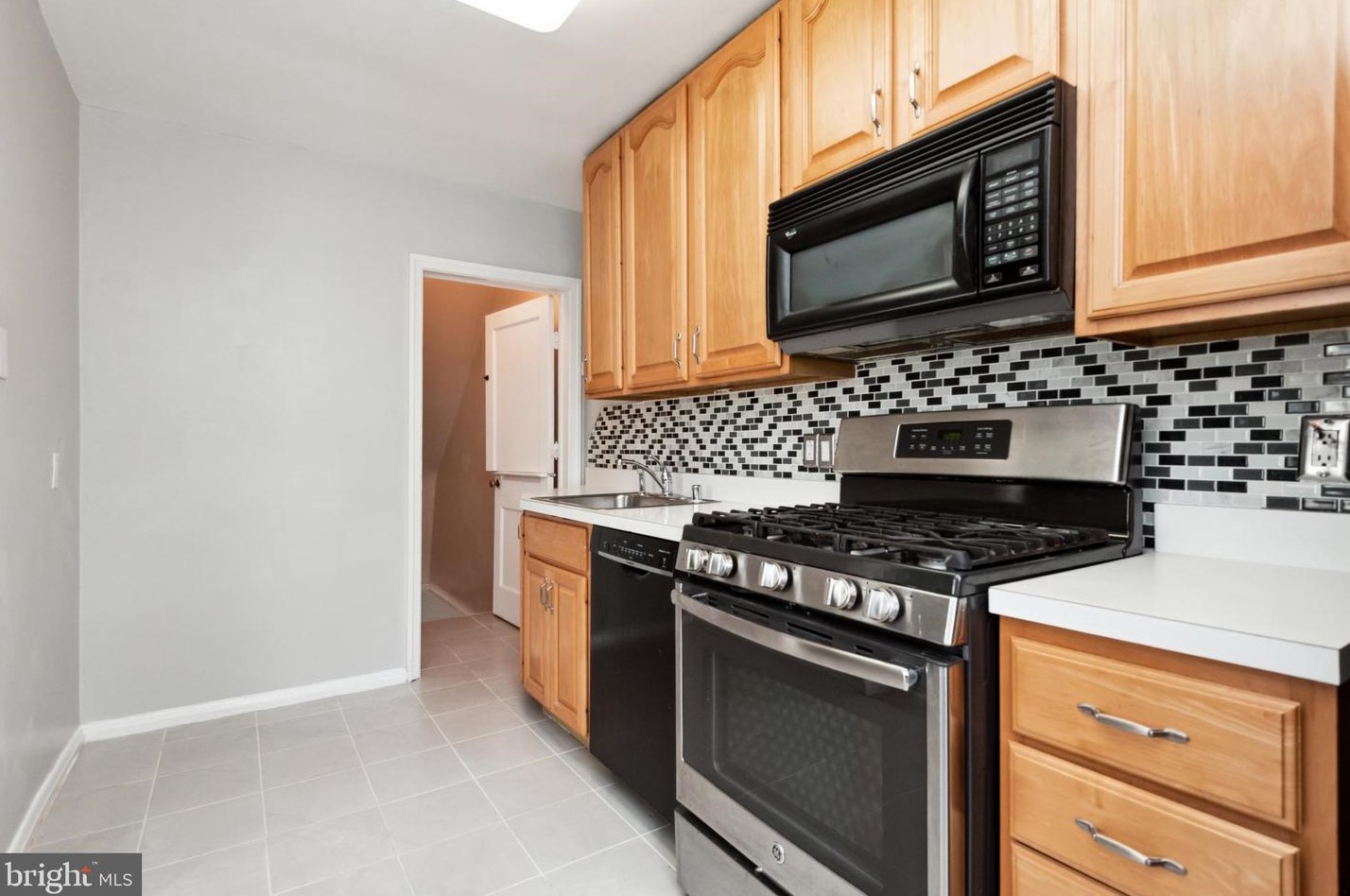 3210 Northway Dr, Baltimore MD  21234-7827 exterior