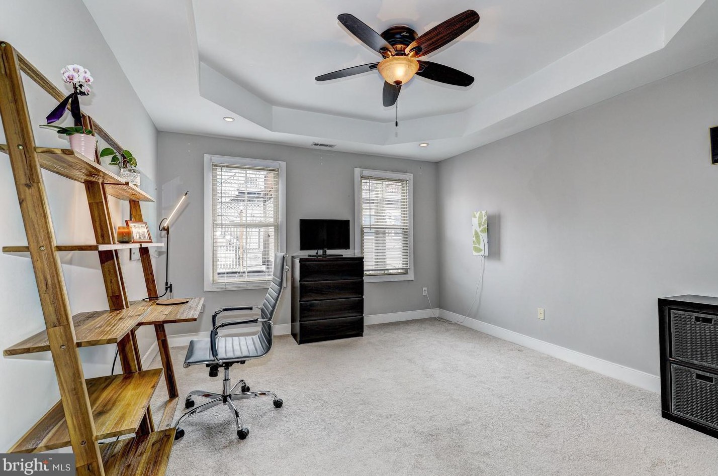 610 Luzerne Ave, Baltimore MD  21205-2612 exterior