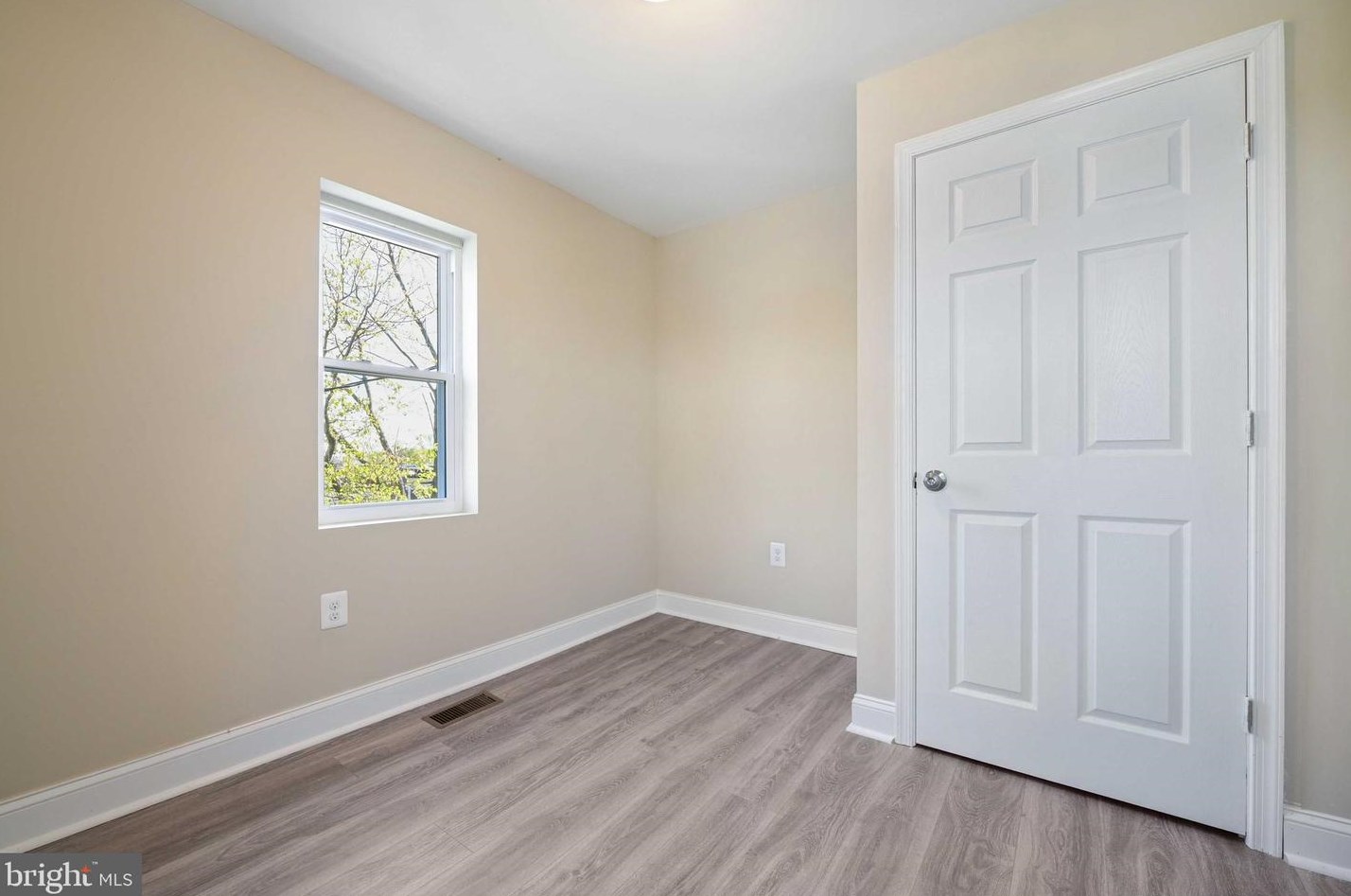 800 Jack St, Baltimore MD  21225-2144 exterior