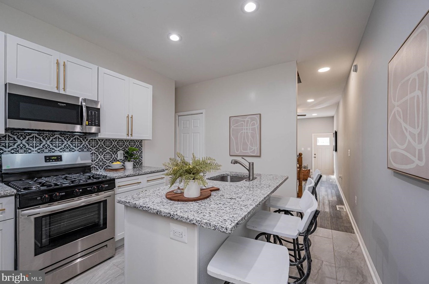 2239 Barclay St, Baltimore MD  21218-5845 exterior