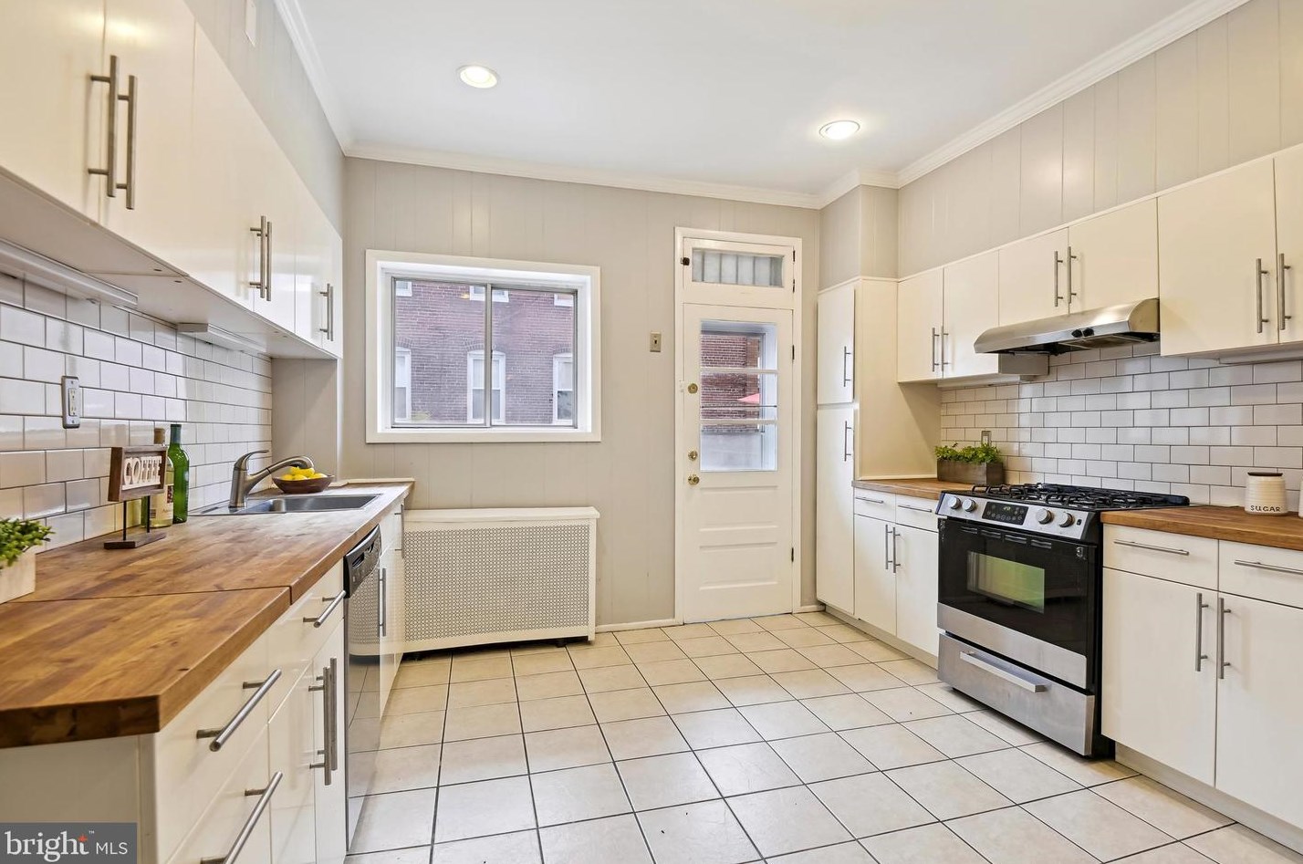 3903 Hudson St, Baltimore MD 21224-4952 exterior