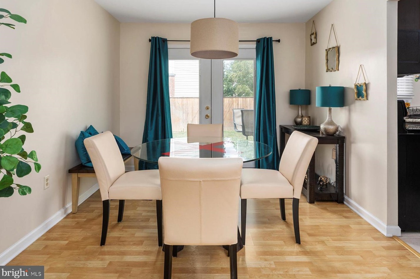 3930 Fernhill Ave, Baltimore MD  21215-5621 exterior