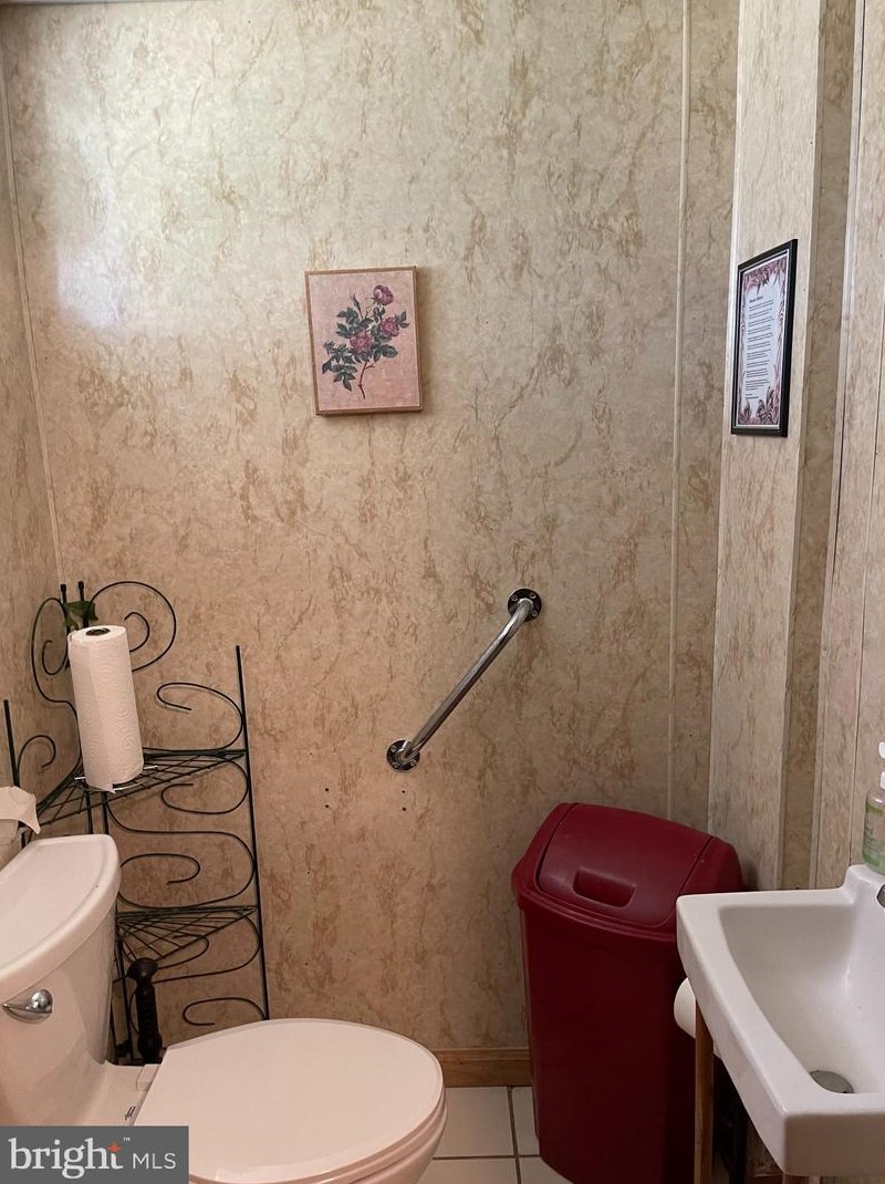 1649 Ingram Rd, Baltimore MD  21239-3609 exterior