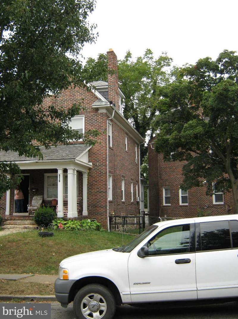 616 Woodington Rd, Baltimore MD  21229-1848 exterior