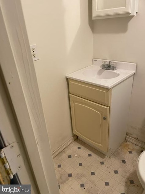 5621 Cadillac Ave, Baltimore MD 21207-7010 exterior