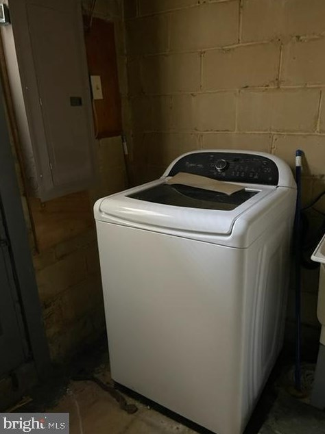 5621 Cadillac Ave, Baltimore MD 21207-7010 exterior