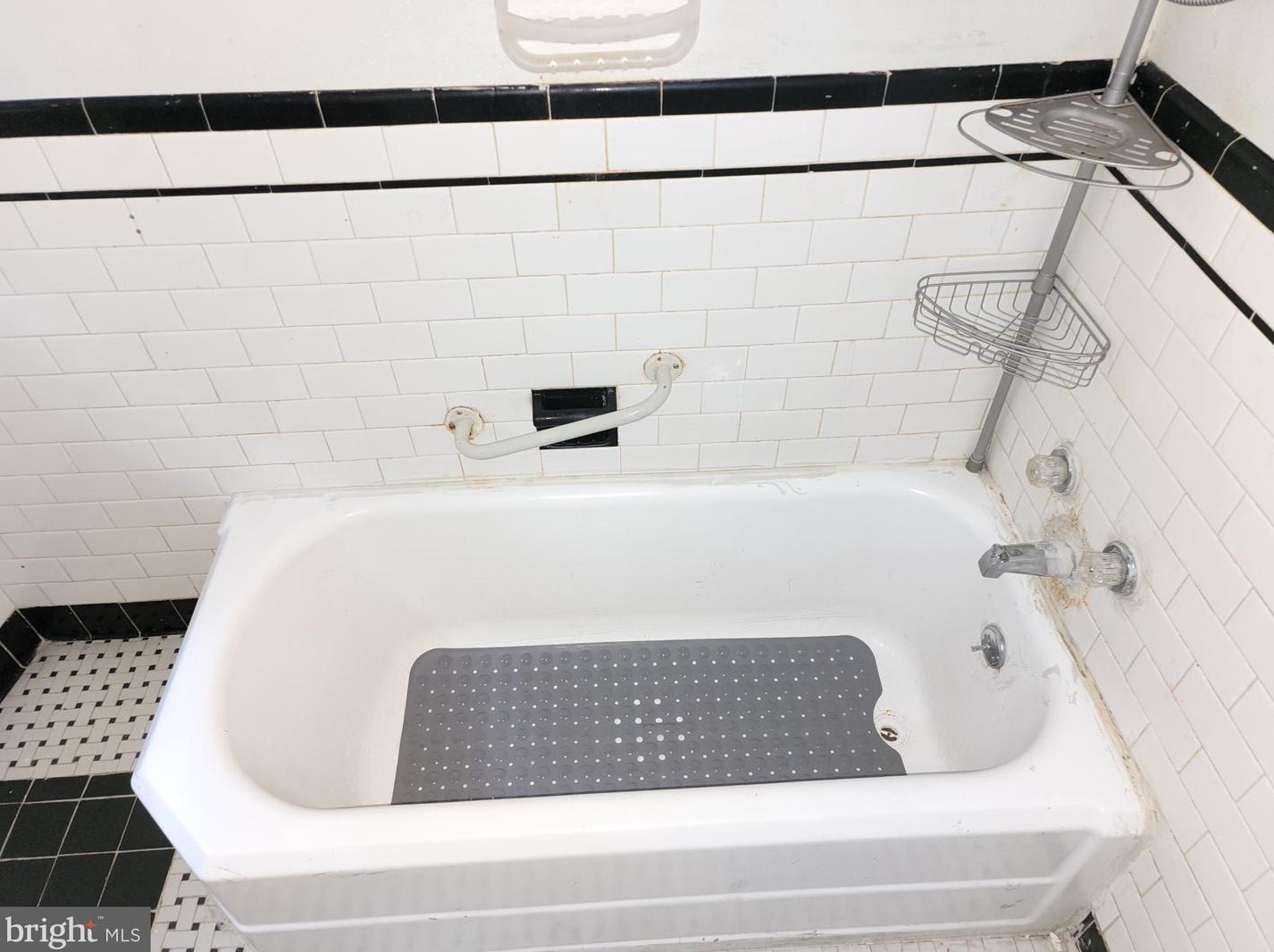 2815 Winchester St, Baltimore MD  21216-4331 exterior