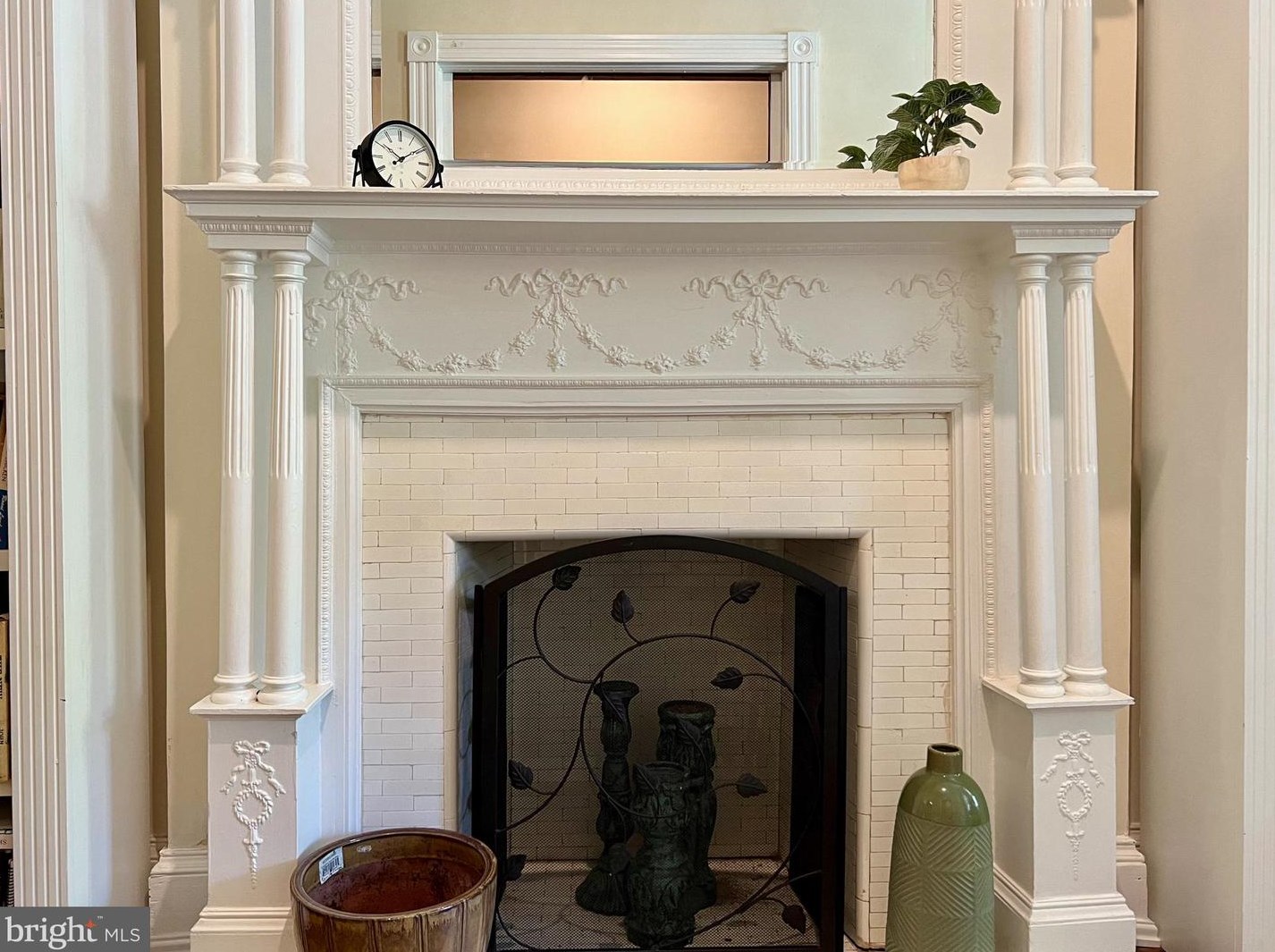 2820 Calvert St, Baltimore MD 21202-3737 exterior