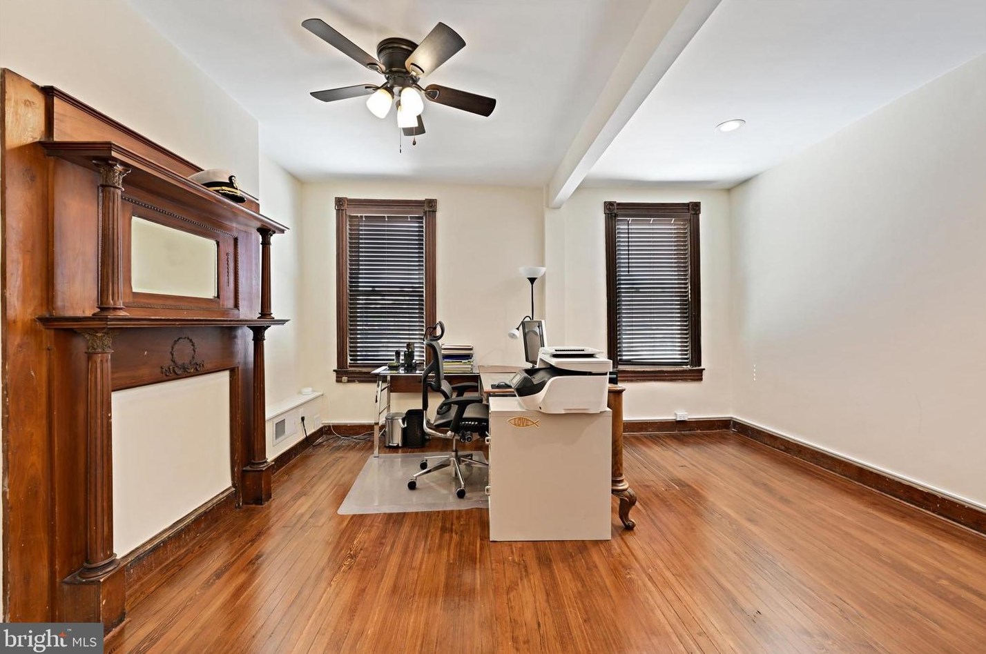 2820 Calvert St, Baltimore MD 21202-3737 exterior