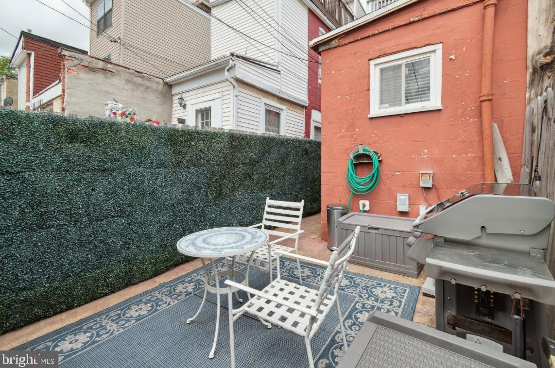 2043 Gough St, Baltimore MD  21231-2617 exterior