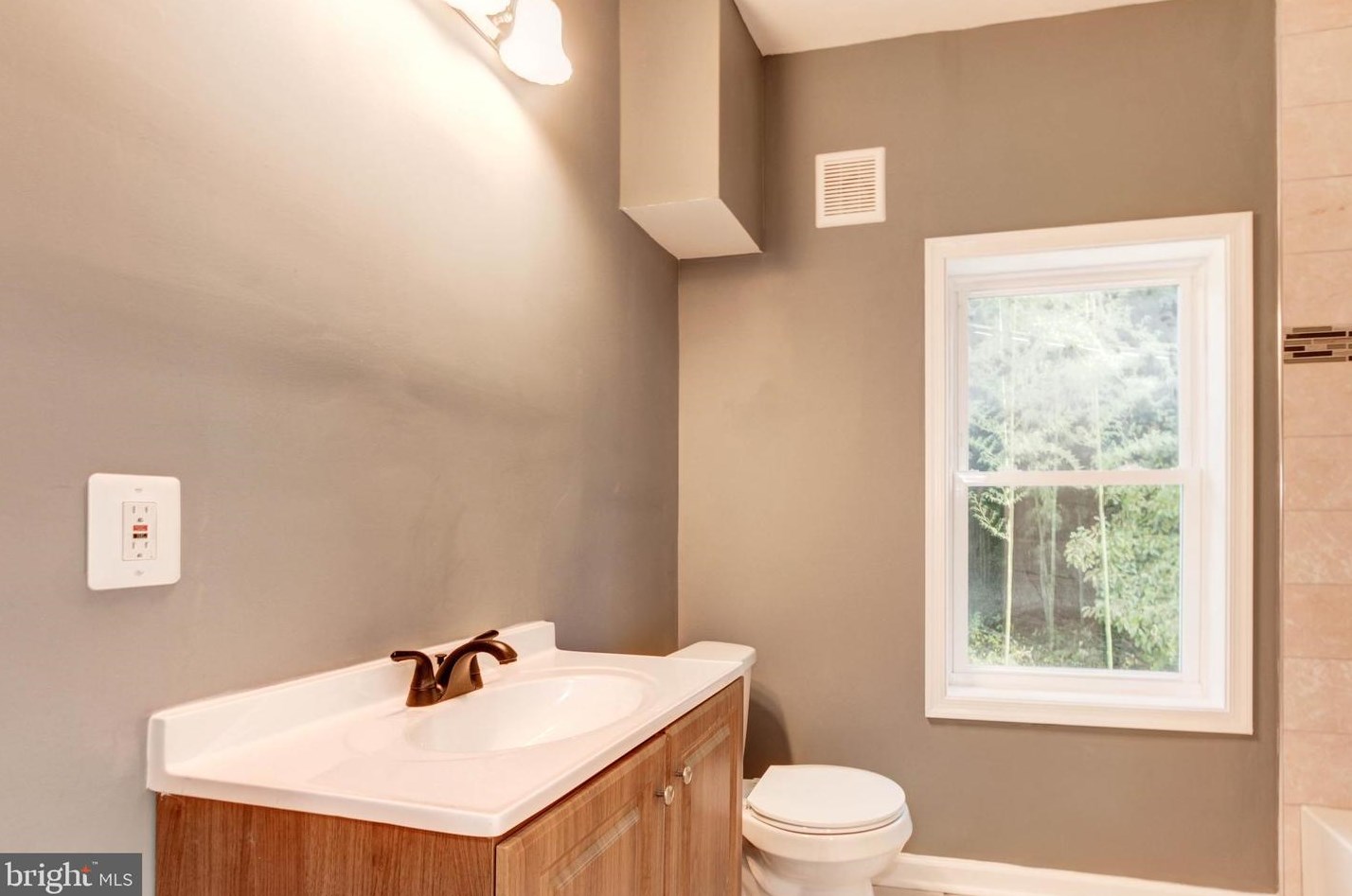 5105 Ivanhoe Ave, Baltimore MD  21212-4320 exterior