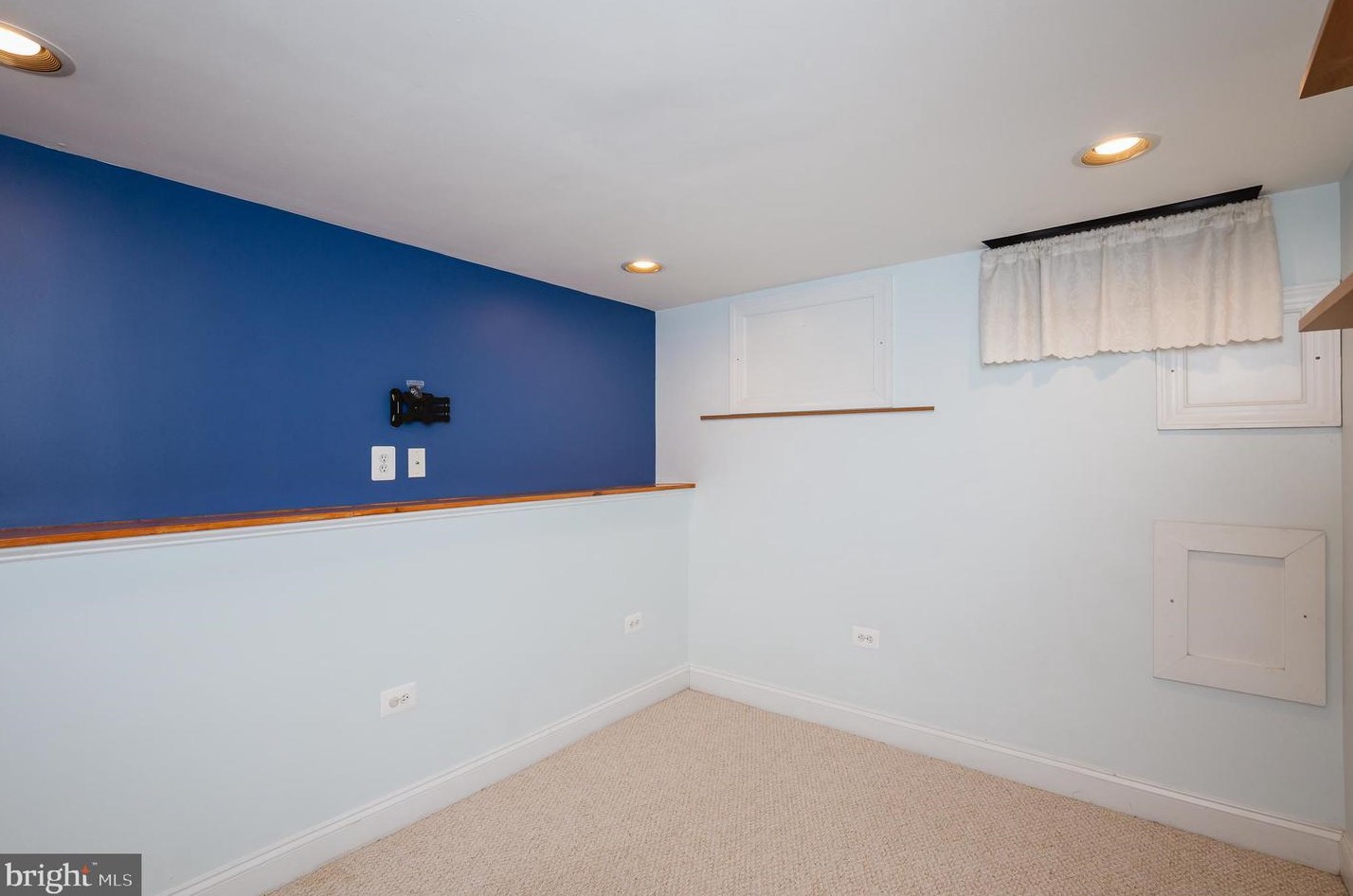 13 Glover St, Baltimore MD  21224-1140 exterior
