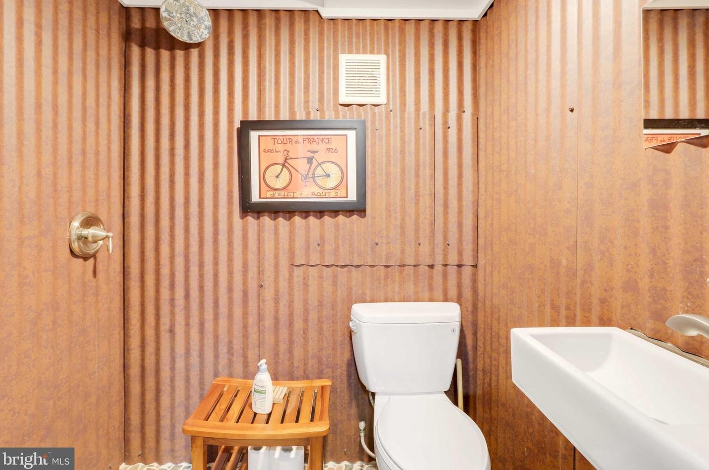 313 Broadmoor Rd, Baltimore MD  21212-3808 exterior