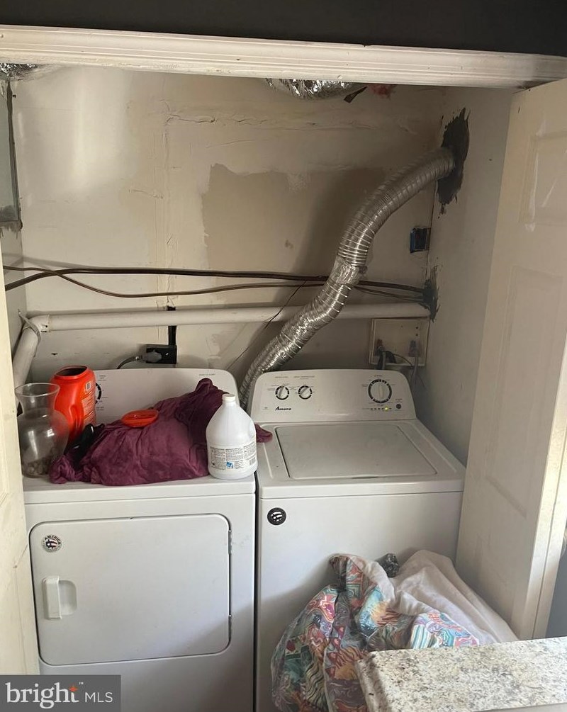 4816 Laurel Ave, Baltimore MD 21215-6402 exterior