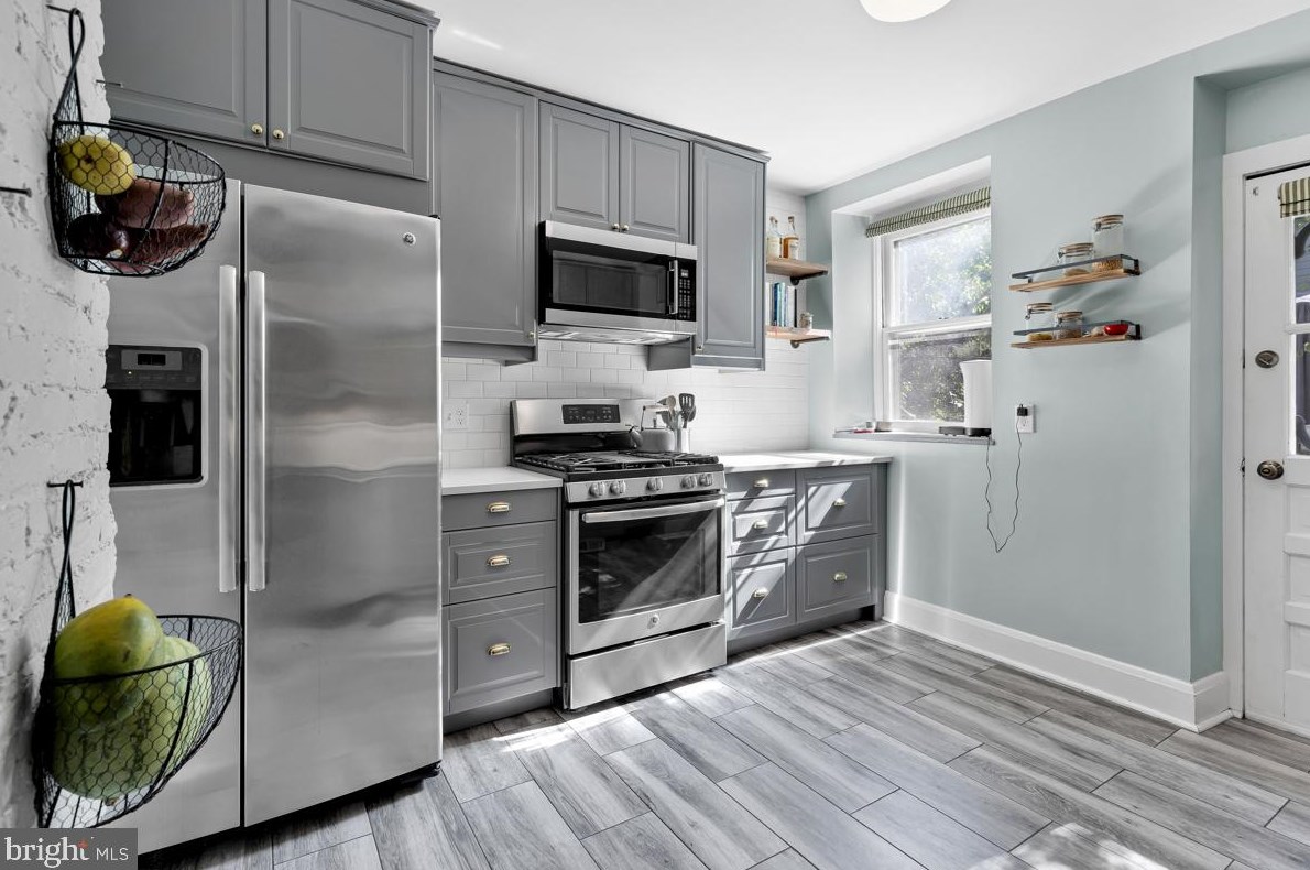 718 Pacific St, Baltimore MD  exterior