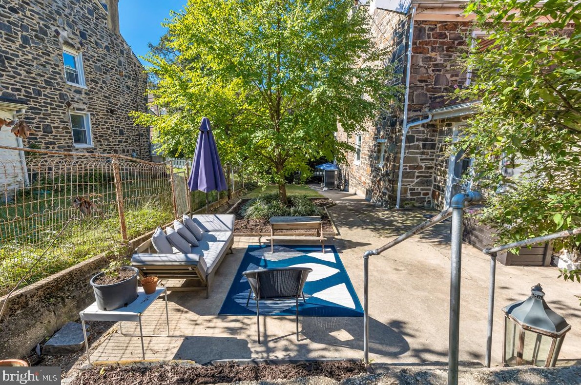 718 Pacific St, Baltimore MD  exterior