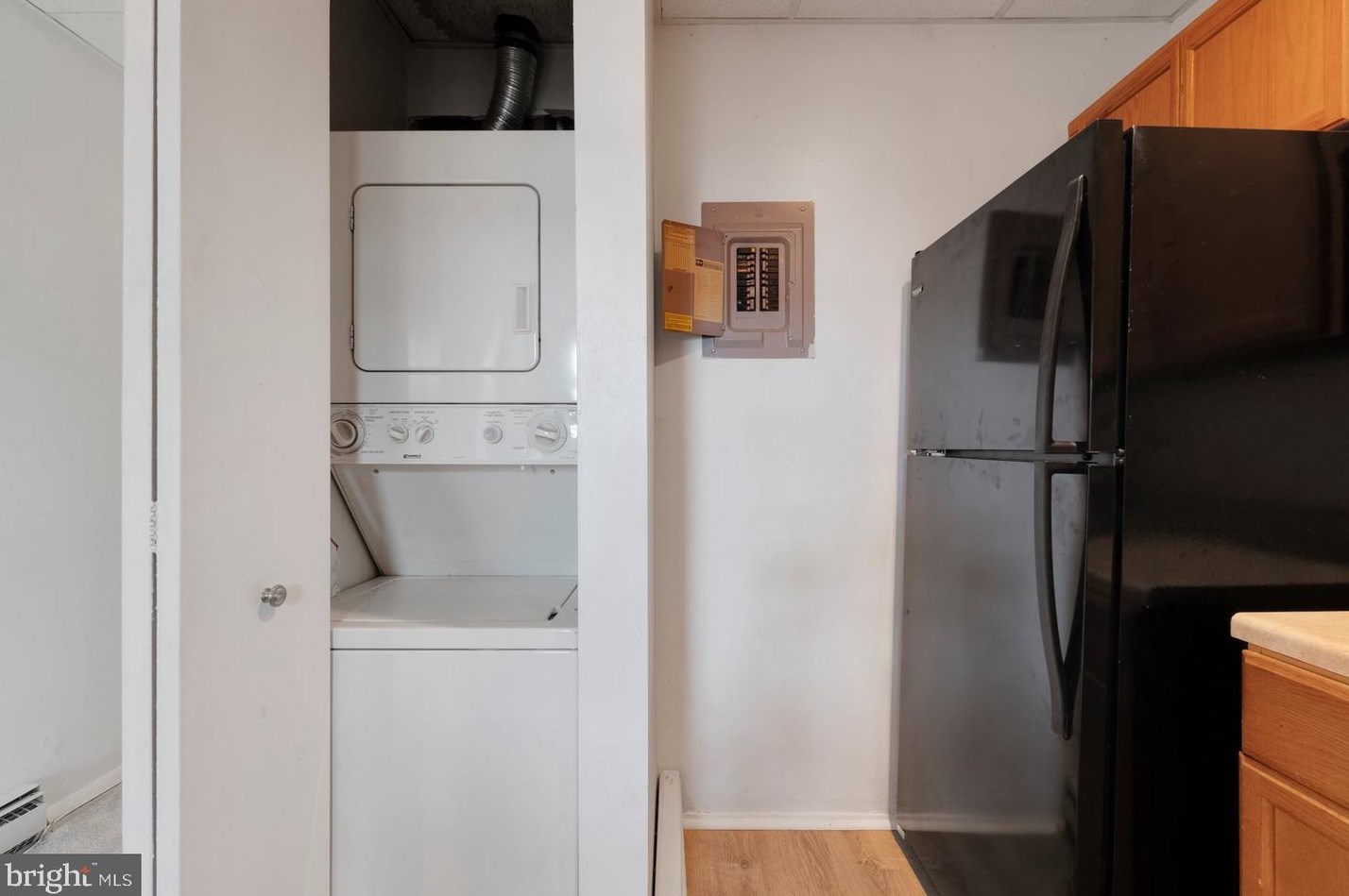 1739 Park Ave, Baltimore MD 21217-4816 exterior