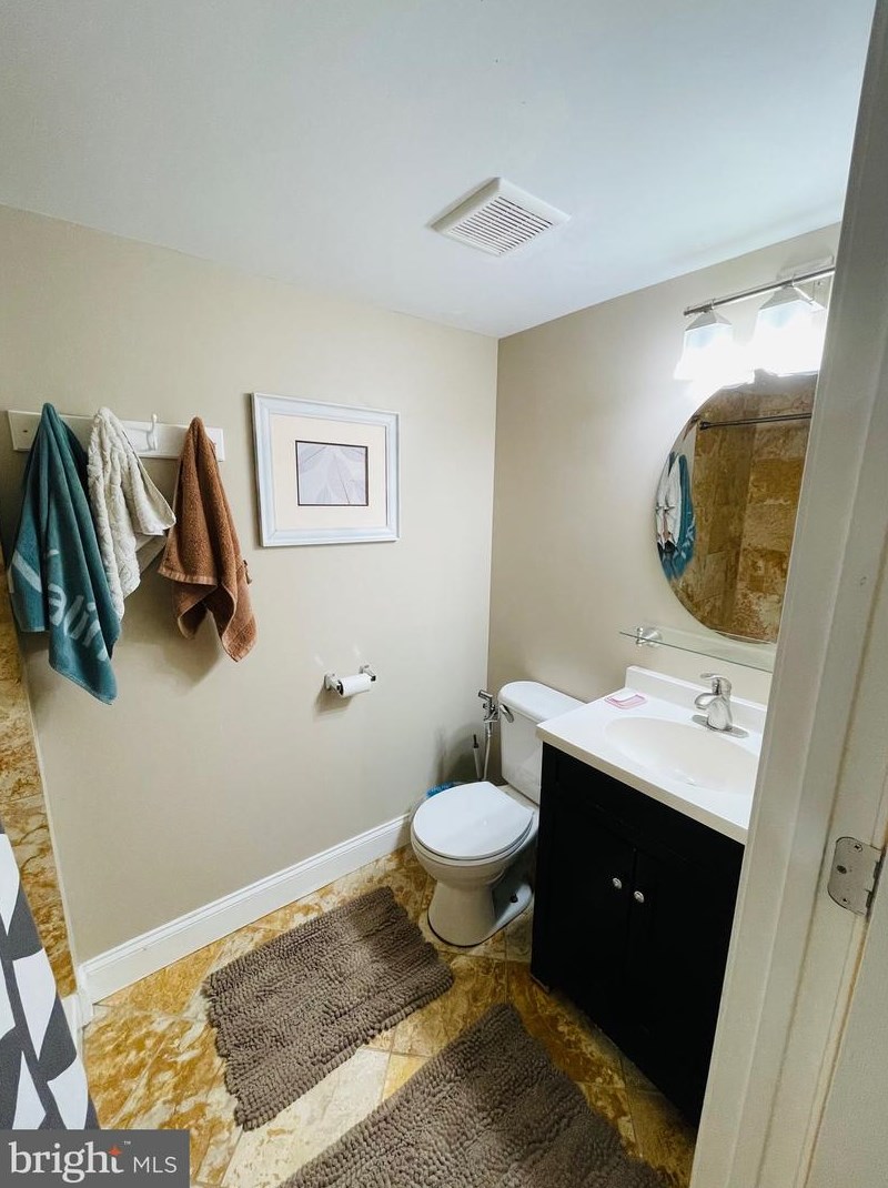 418 Bonsal St, Baltimore MD  21224-2708 exterior