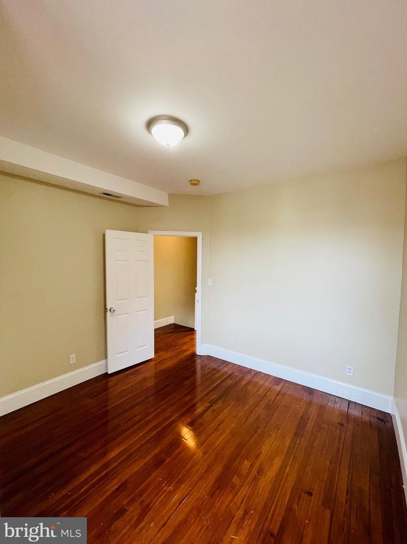 418 Bonsal St, Baltimore MD  21224-2708 exterior