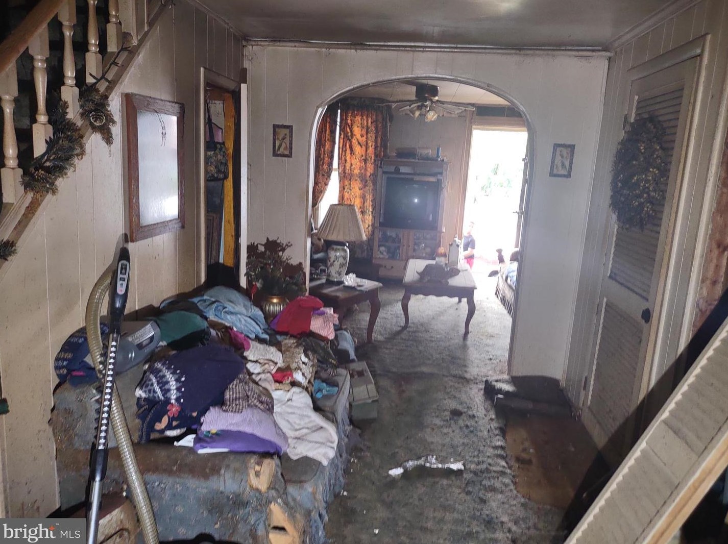 614 Maude Ave, Baltimore MD  21225-1930 exterior