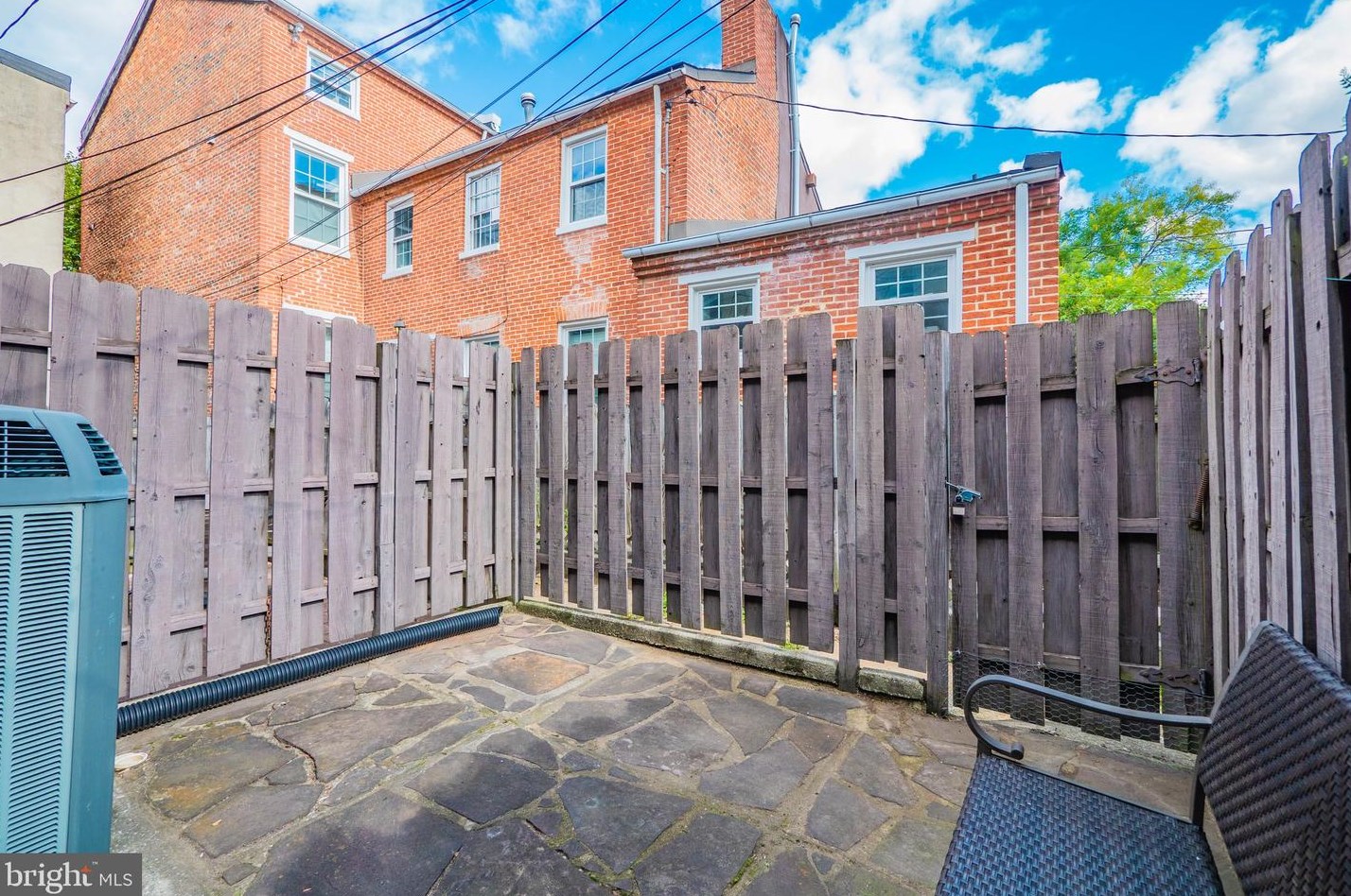 609 Fremont Ave, Baltimore MD 21217-2553 exterior