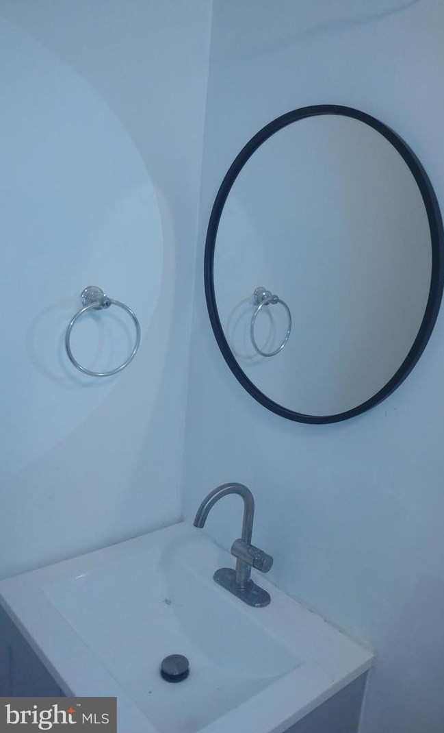 6500 Colgate Ave, Baltimore MD  21222-4003 exterior