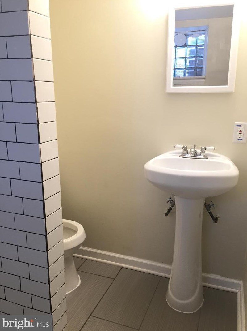 329 Drew St, Baltimore MD 21224-2717 exterior