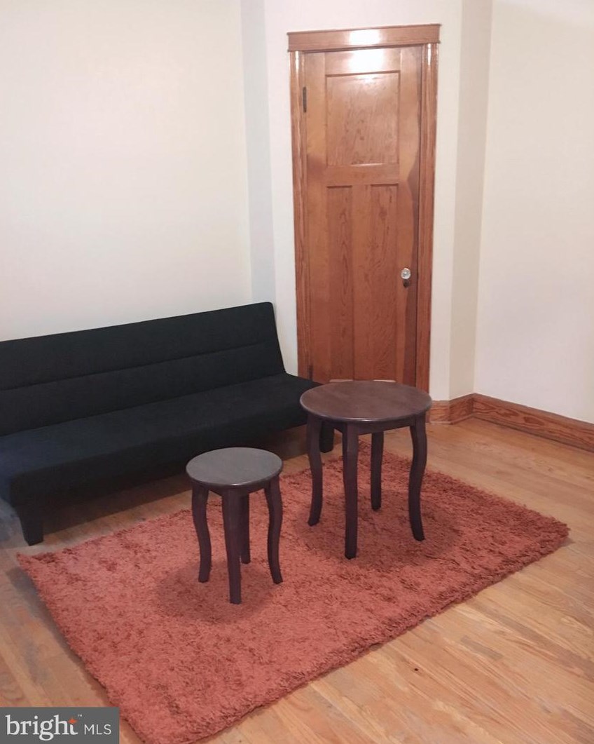 329 Drew St, Baltimore MD 21224-2717 exterior