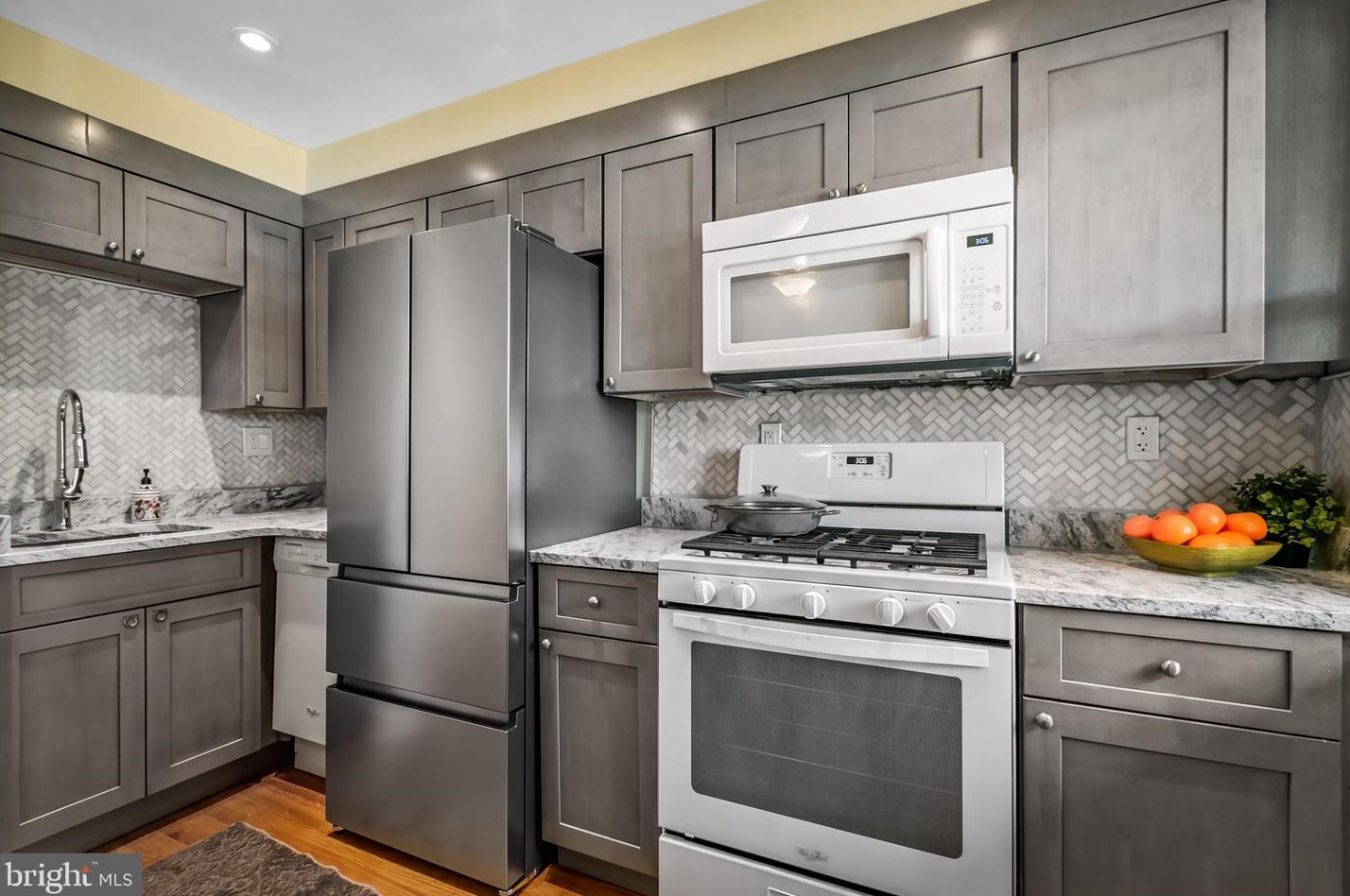 1418 Weldon Pl, Baltimore MD  21211-1537 exterior