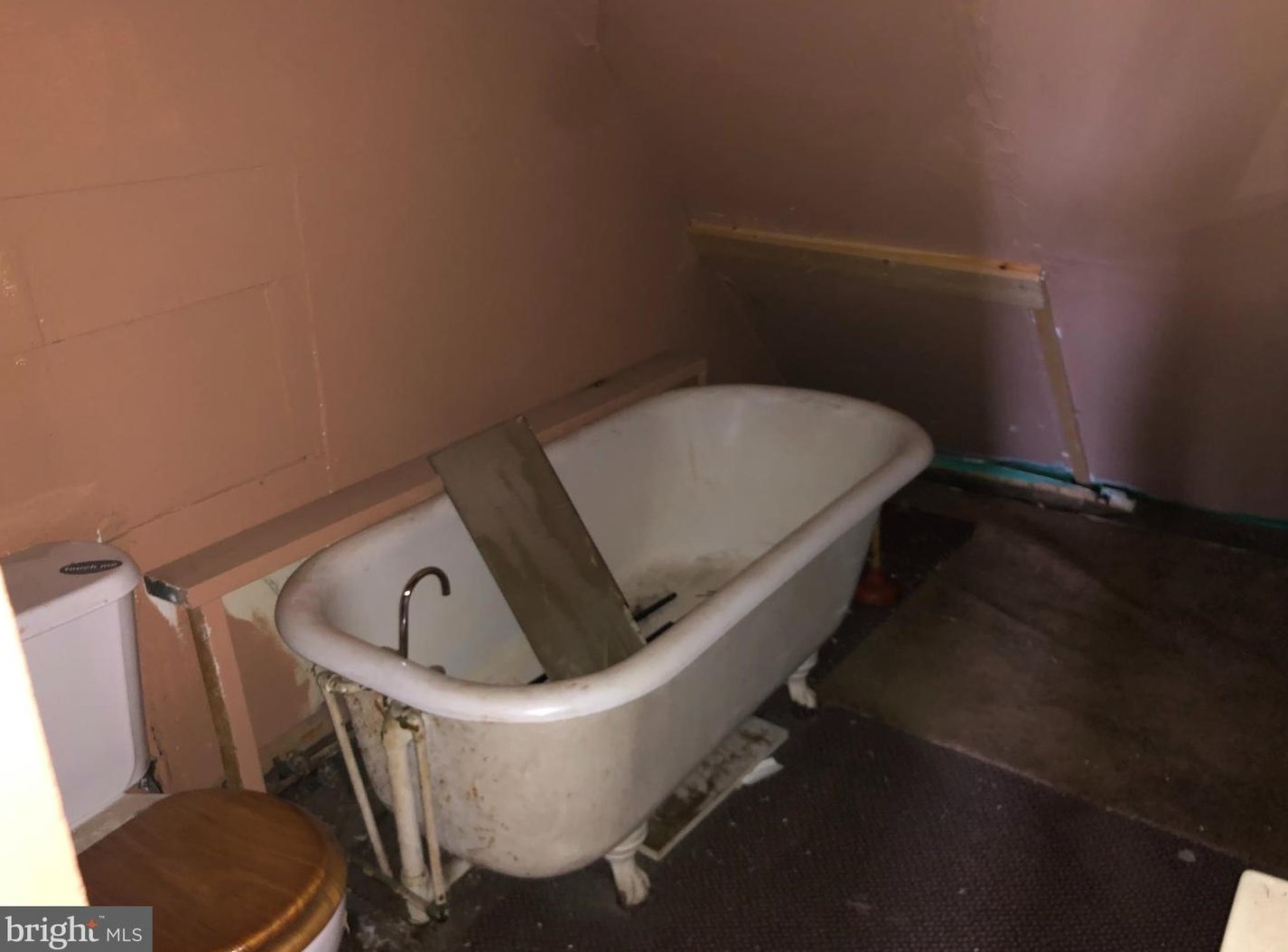 4027 Belle Ave, Baltimore MD 21207-7101 exterior