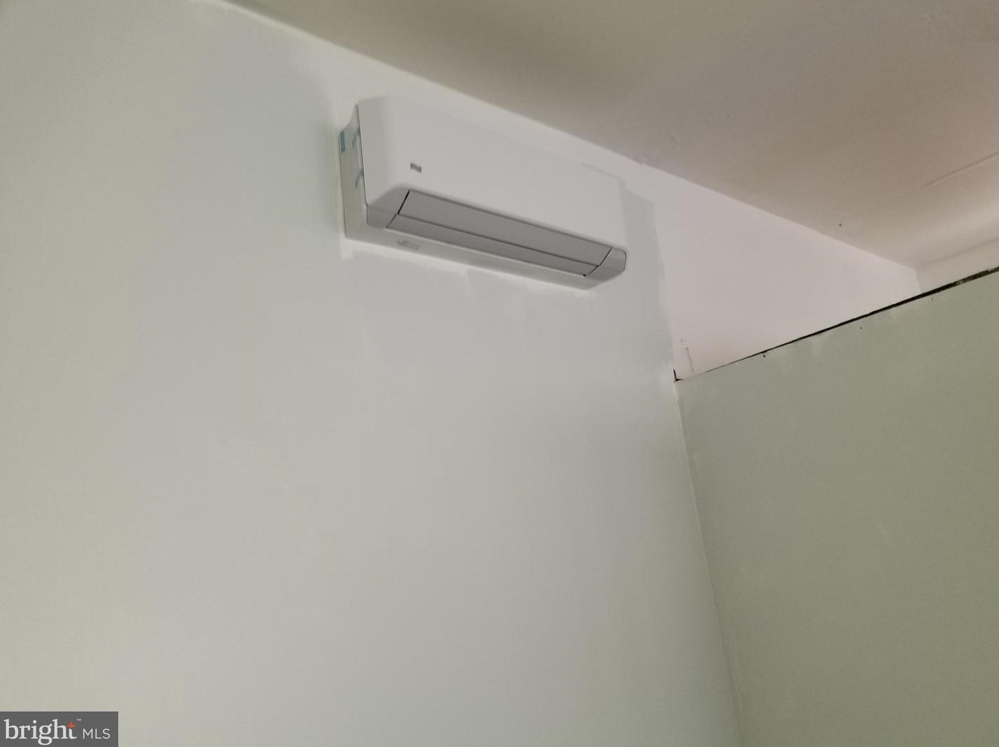 4301 Belair Rd, Baltimore MD  21213-1233 exterior