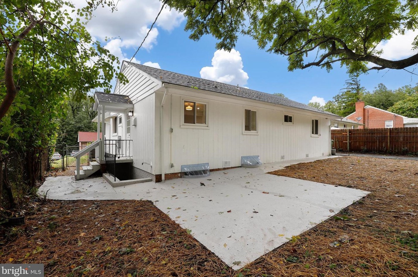 417 Nottingham Rd, Baltimore MD  21229-2439 exterior