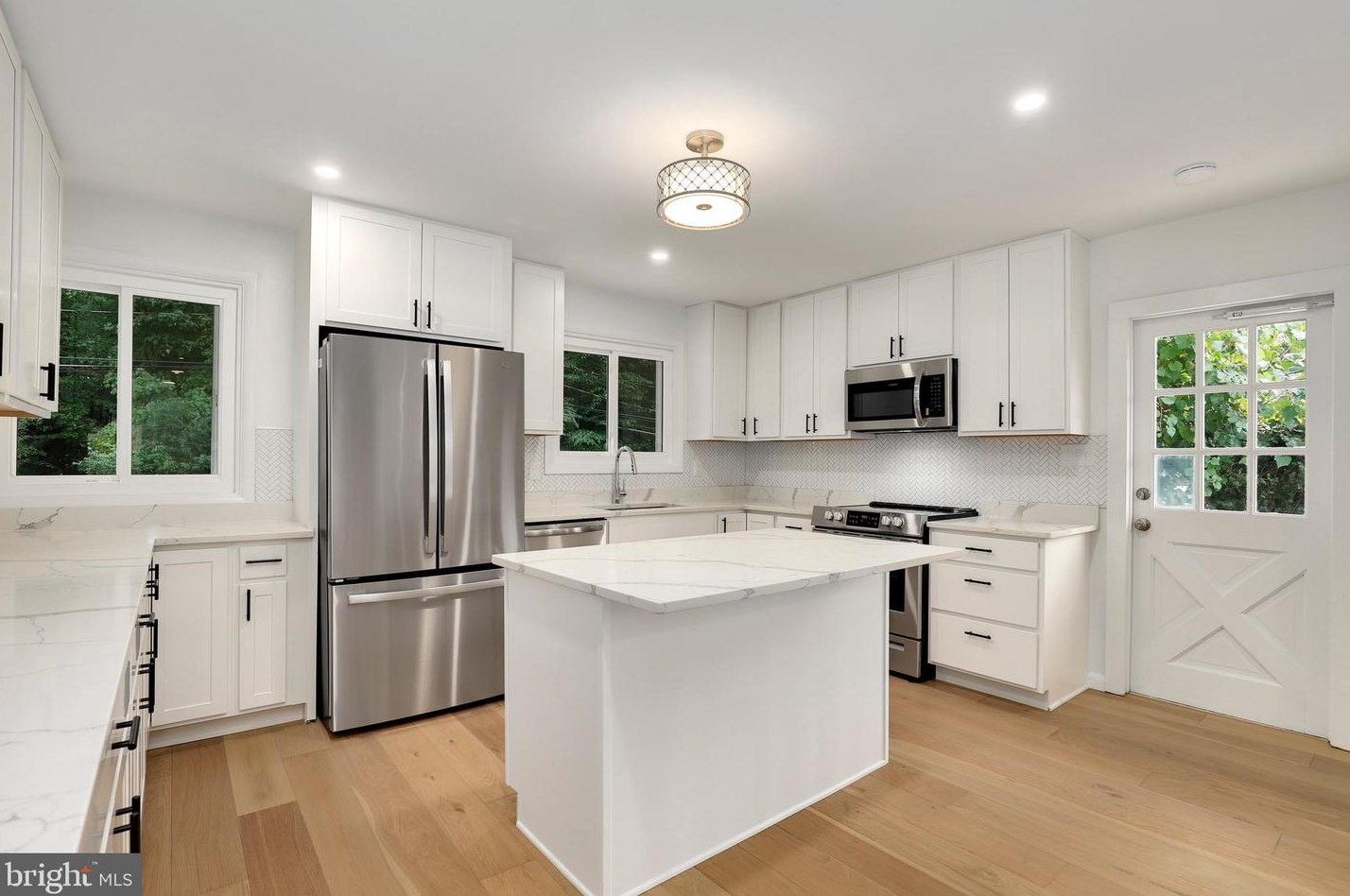 417 Nottingham Rd, Baltimore MD  21229-2439 exterior