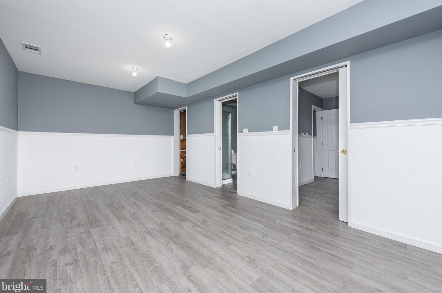 3653 Hineline Rd, Baltimore MD 21229-5148 exterior