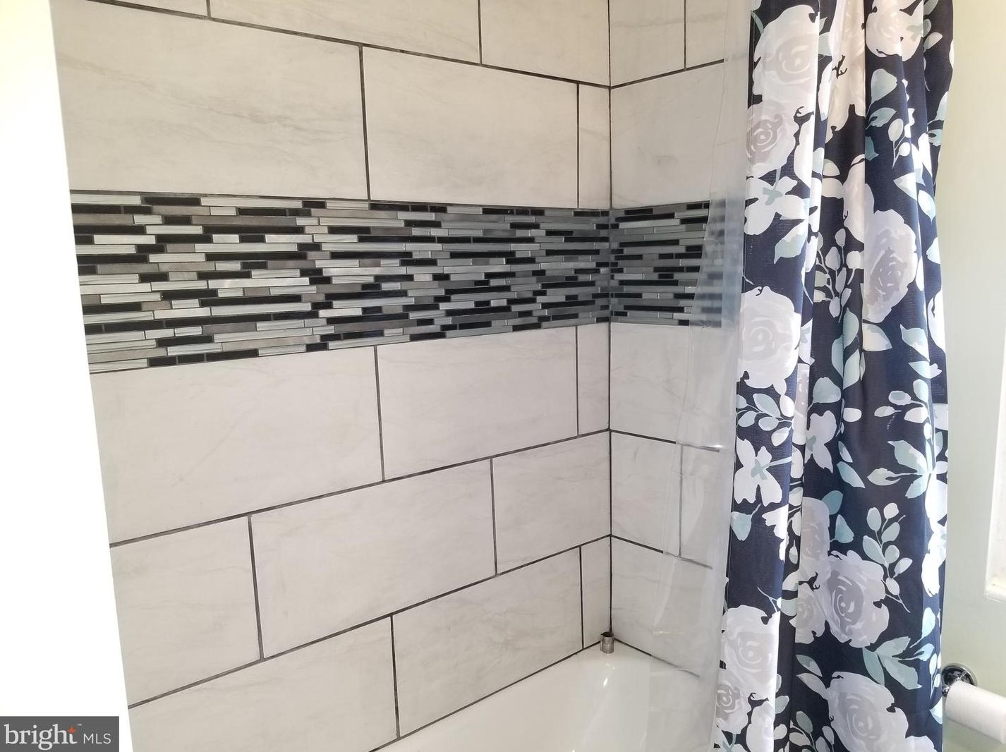 4500 Garden Dr, Baltimore MD  21215-6301 exterior