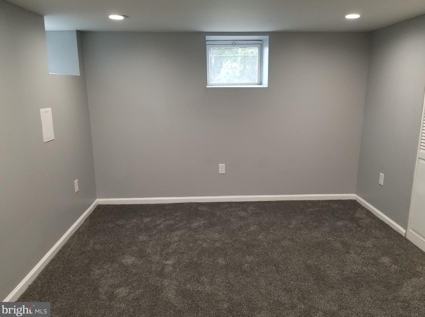 4500 Garden Dr, Baltimore MD  21215-6301 exterior