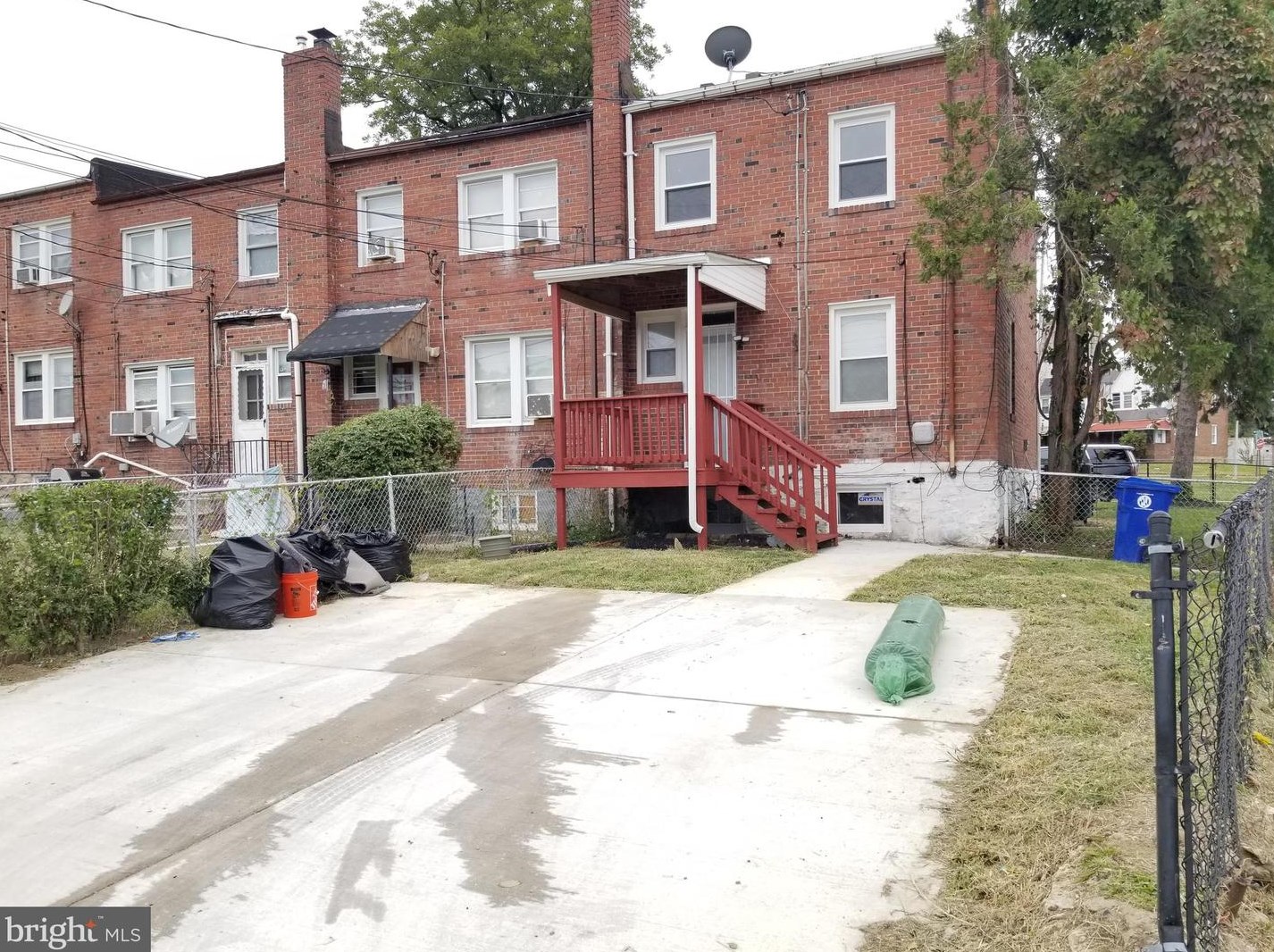 4500 Garden Dr, Baltimore MD  21215-6301 exterior