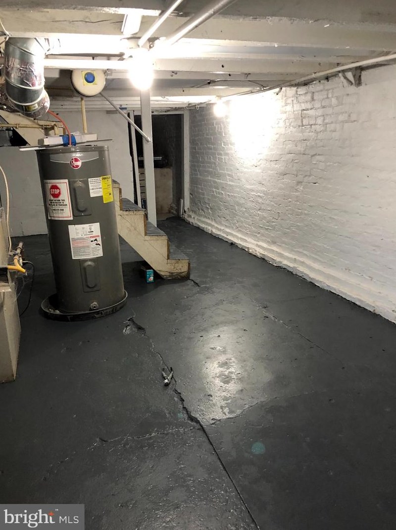 2405 Orleans St, Baltimore MD  21224-1023 exterior