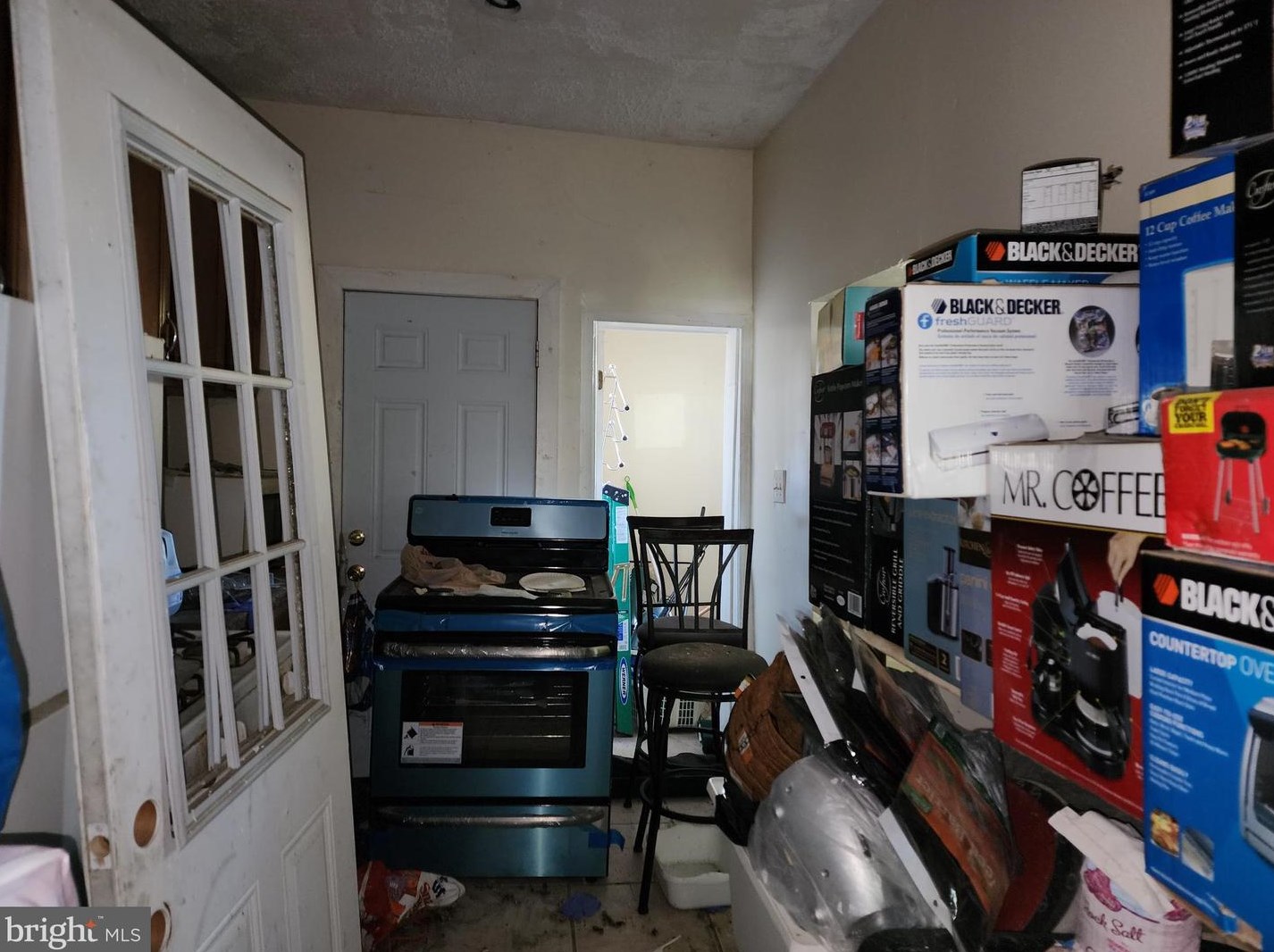 1620 Pulaski St, Baltimore MD 21217-1129 exterior