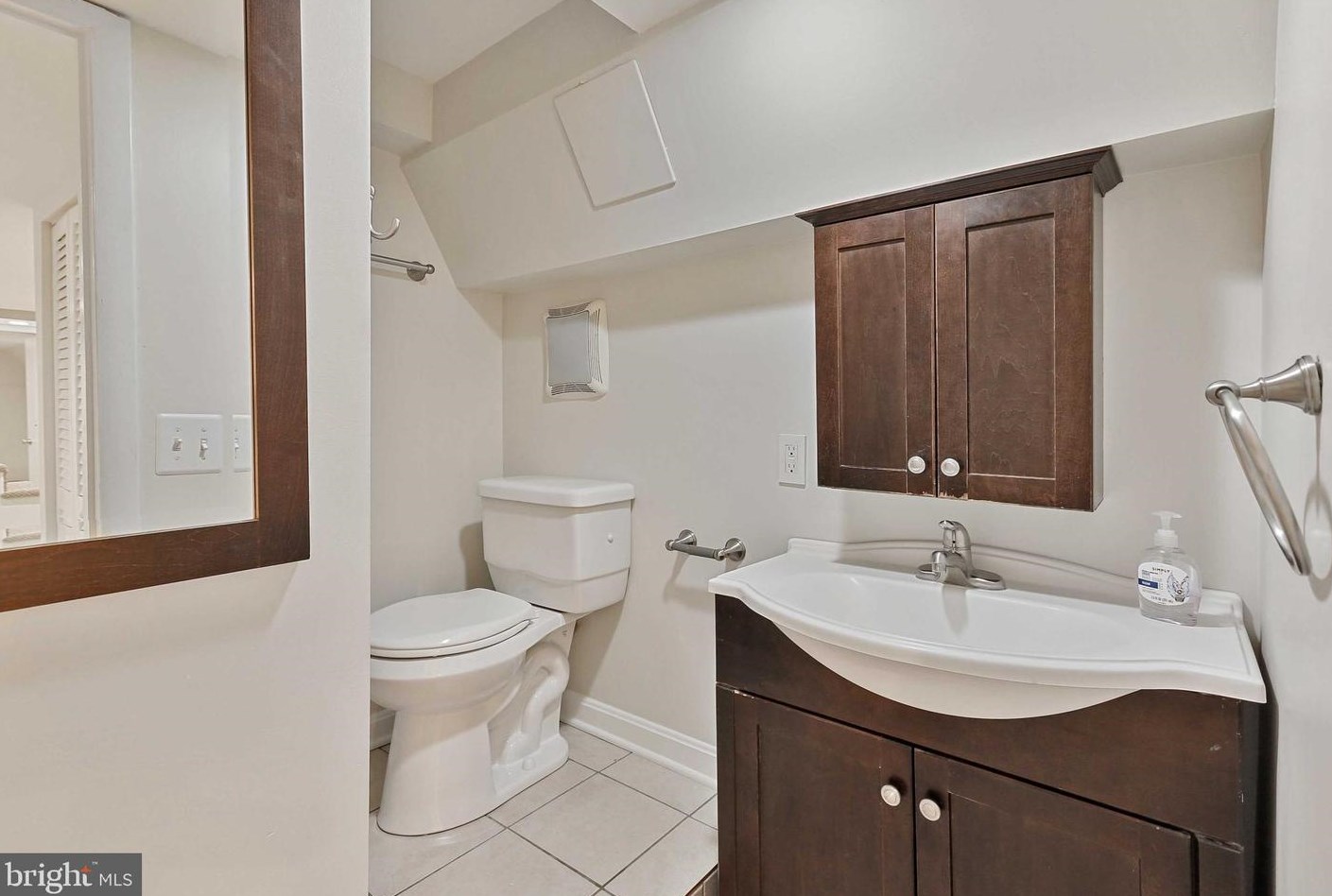 912 38th St, Baltimore MD  21211-2203 exterior