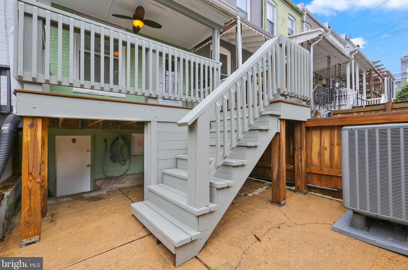 912 38th St, Baltimore MD  21211-2203 exterior