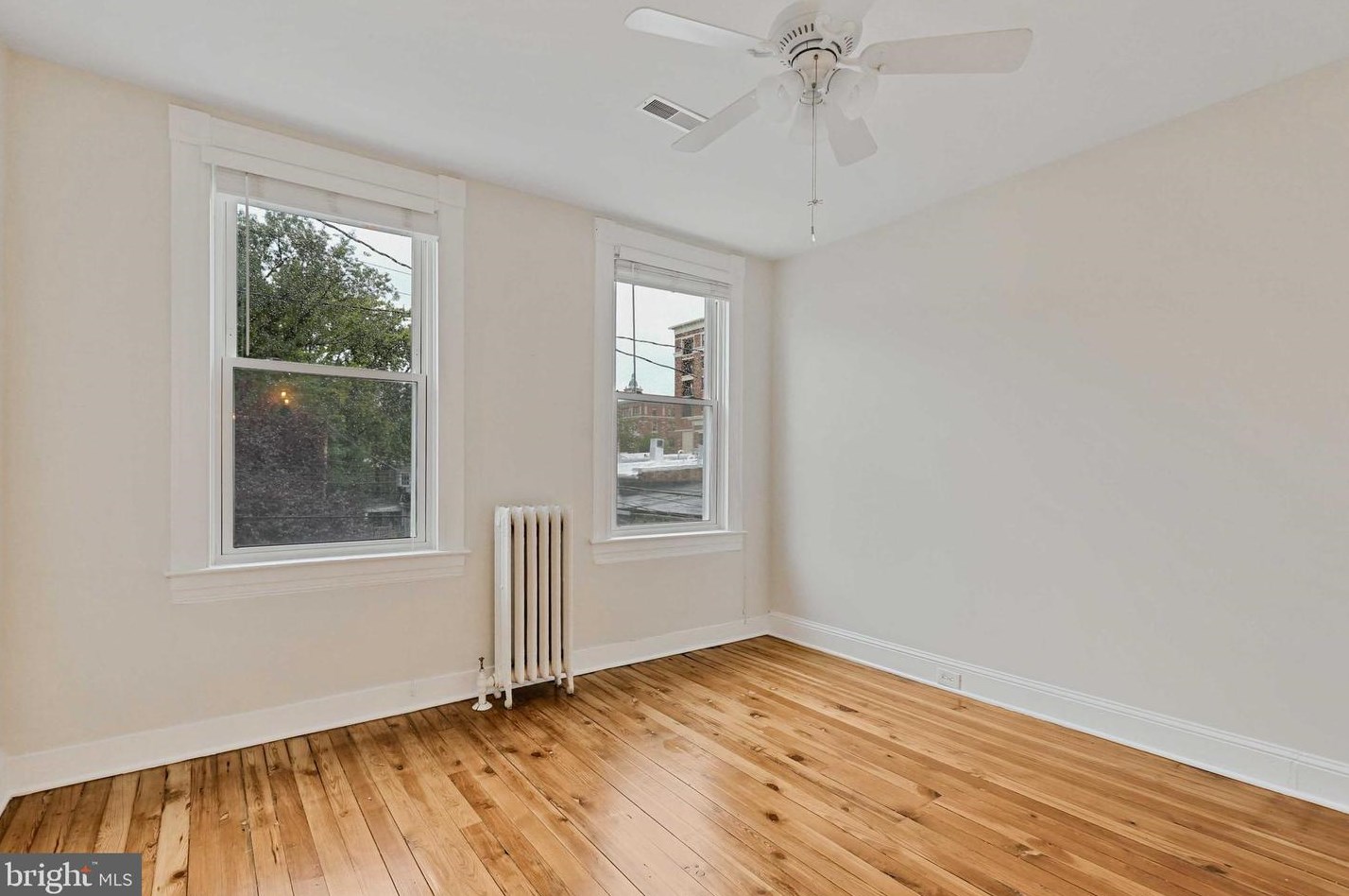 912 38th St, Baltimore MD  21211-2203 exterior