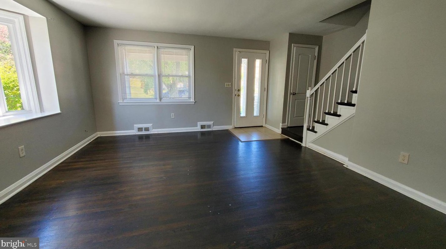 1215 Cedarcroft Rd, Baltimore MD  21239-1922 exterior