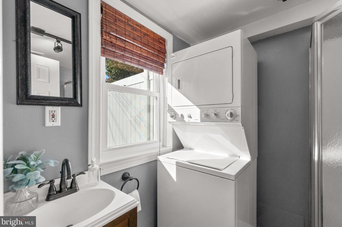 405 Clement St, Baltimore MD  21230-4616 exterior