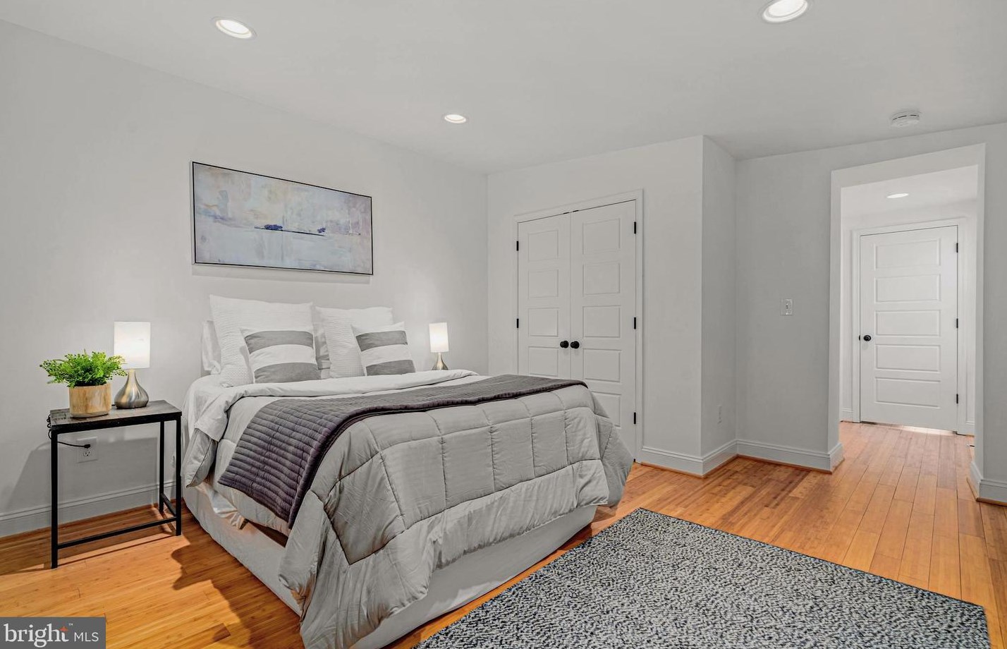 515 Montford Ave, Baltimore MD  21205-2522 exterior