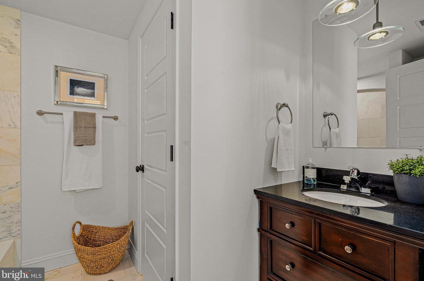 515 Montford Ave, Baltimore MD  21205-2522 exterior