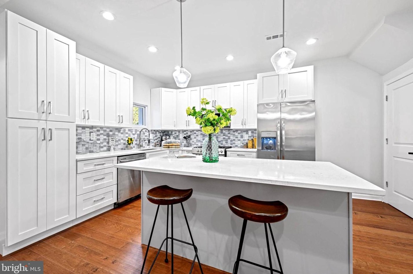 430 Rosecroft Ter, Baltimore MD  21229-4136 exterior
