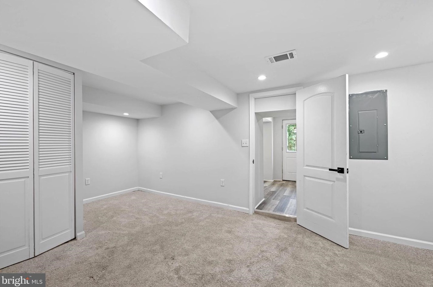 430 Rosecroft Ter, Baltimore MD  21229-4136 exterior