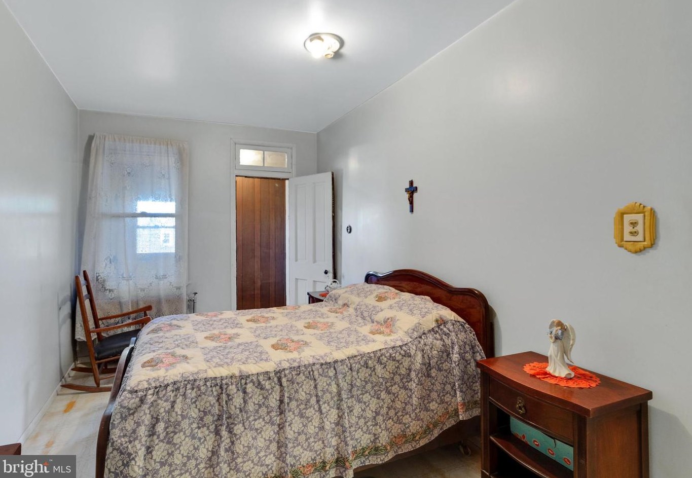 22 Highland Ave, Baltimore MD  21224-1408 exterior