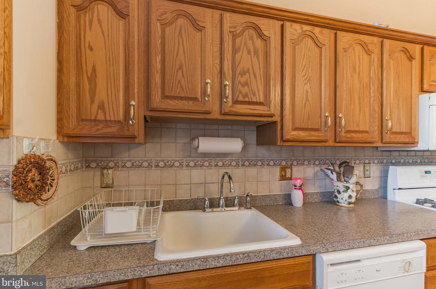 22 Highland Ave, Baltimore MD  21224-1408 exterior